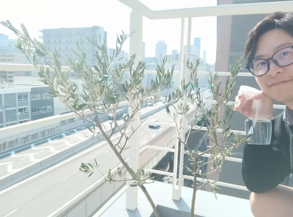 植木を育てる市川さん